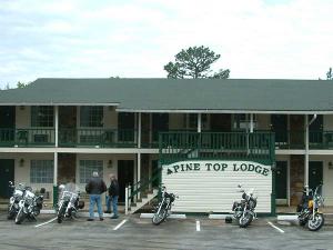 Pine Top Lodge